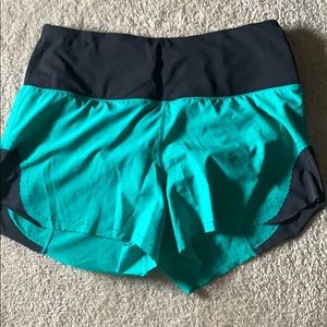 Lululemon Smooth stride shorts